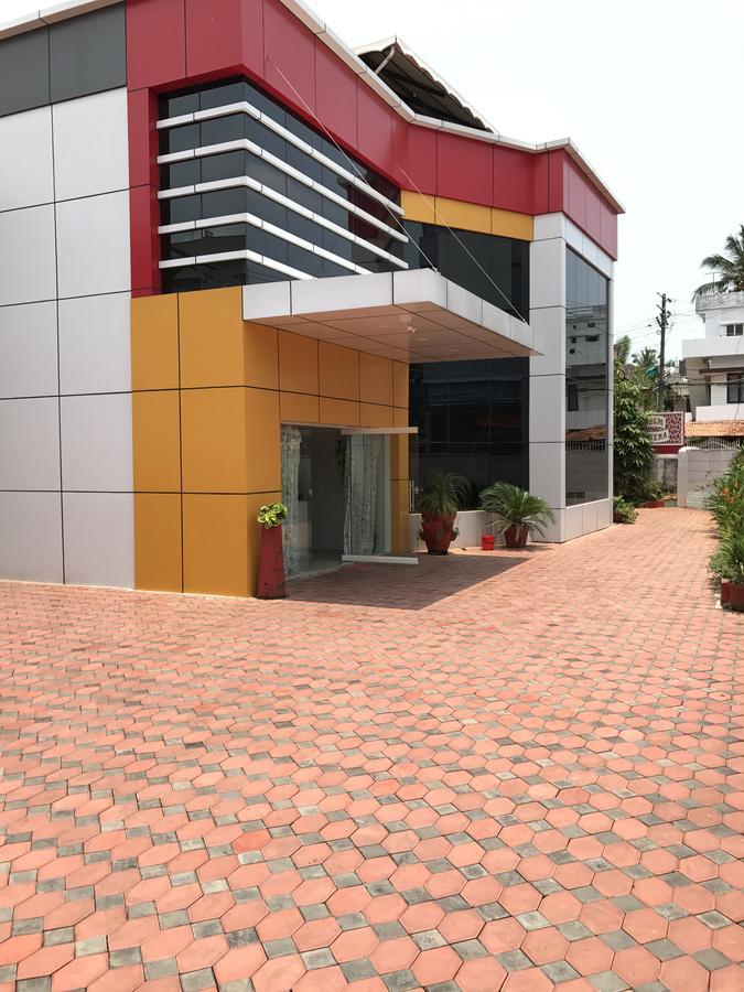 Palm Rivera Kochi Exterior foto